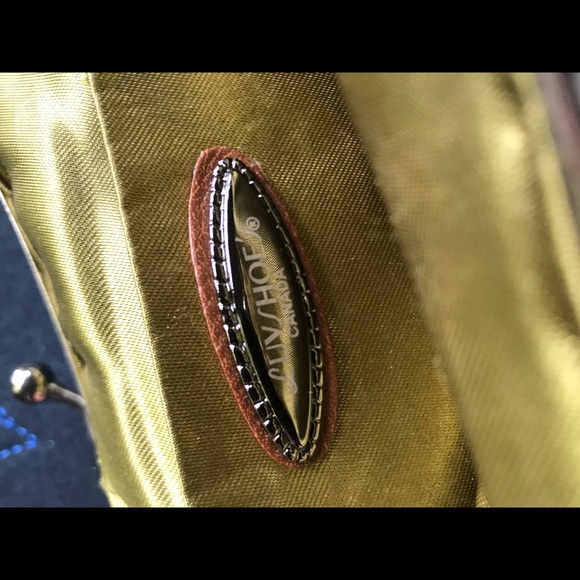 Luvshoe’s clutch in good used condition - Picture 6 of 8